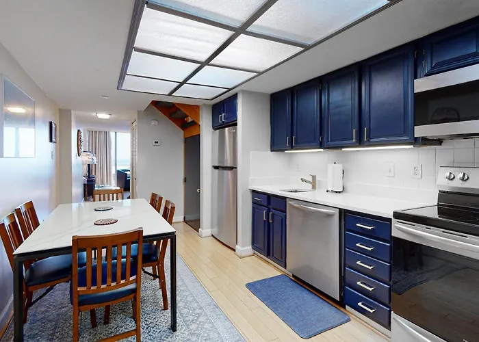 Century I 402 Apartment
