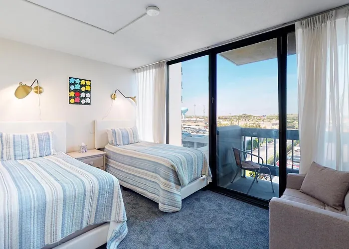 Century I 402 Apartment *