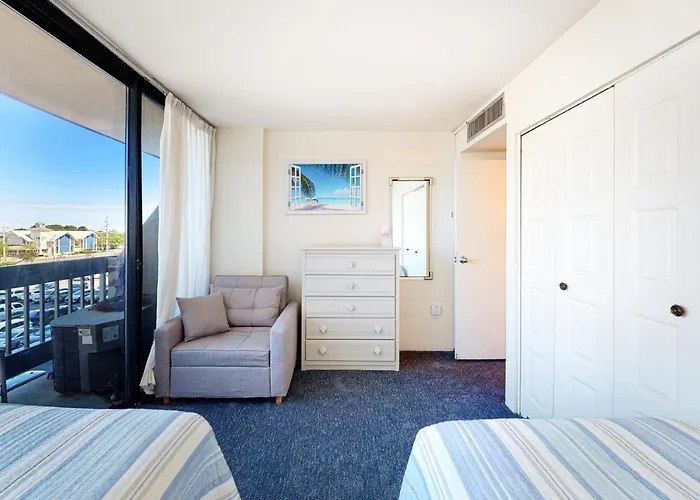Century I 402 Apartment *